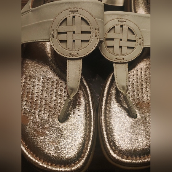 Clarks Shoes - Clarks sandals